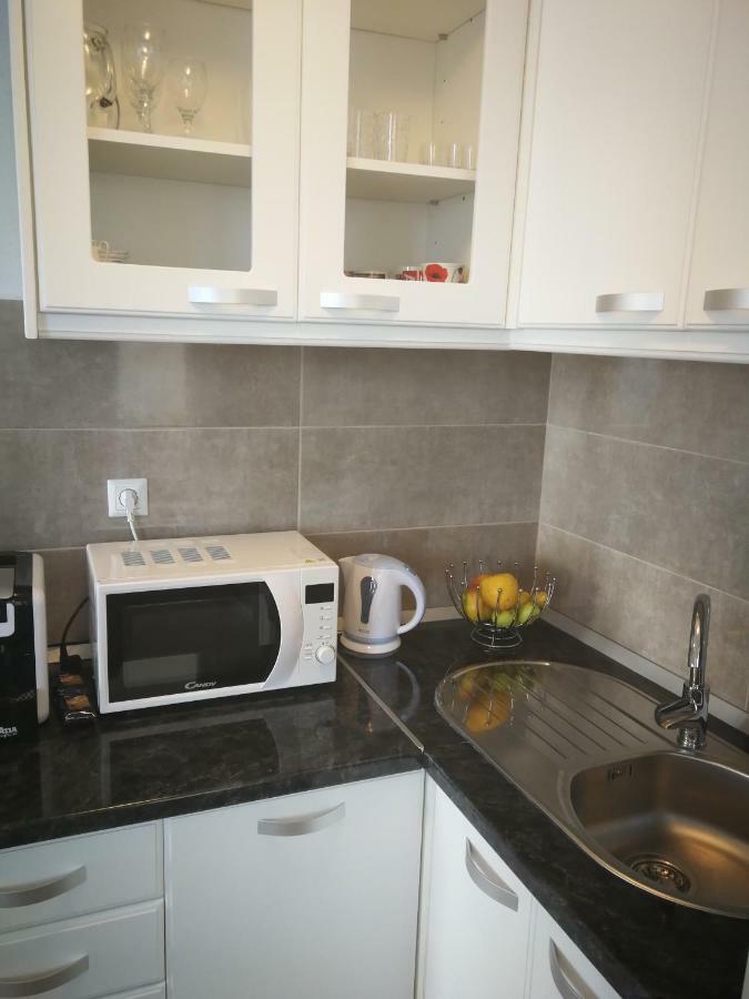 Adriatic - Apartment With Jacuzzi Sobra ภายนอก รูปภาพ
