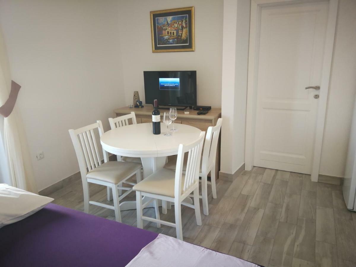 Adriatic - Apartment With Jacuzzi Sobra ภายนอก รูปภาพ
